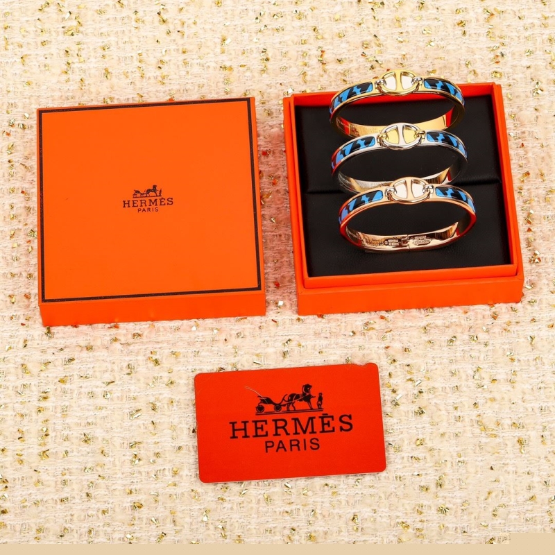 H**mes bracelets